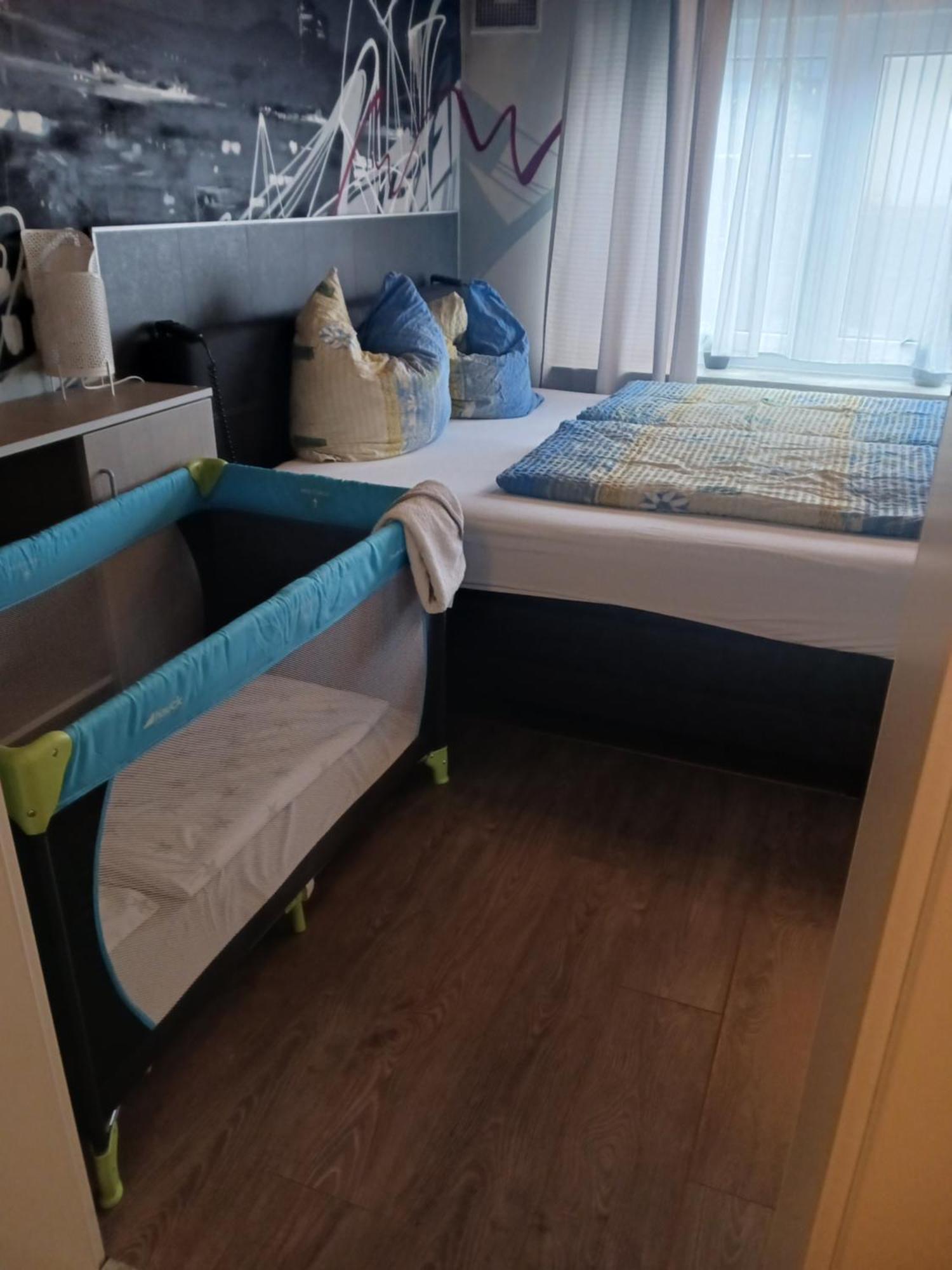 Moderne Wohnung In Ruhiger Lage Stolberg  Exteriör bild